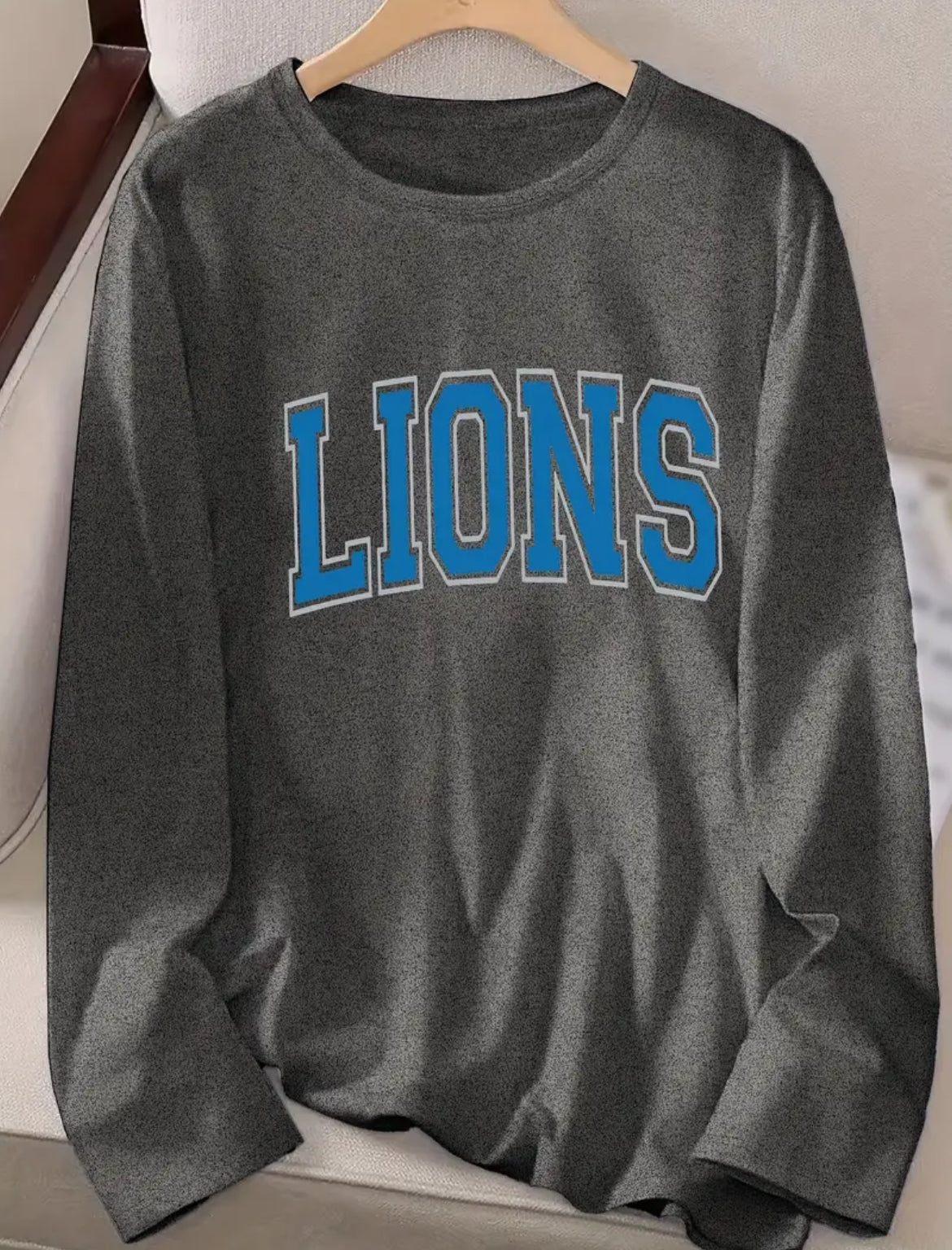 Detroit Lion's Gray Long Sleeve Shirt, football