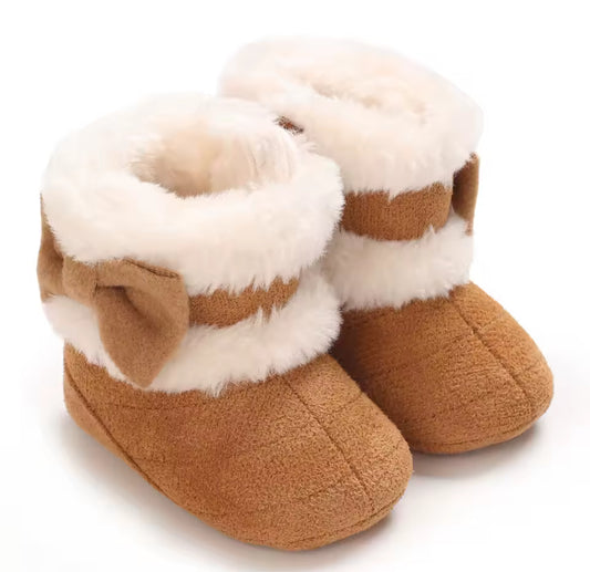 Plush Baby Boots, Fleece, Newborn, girl / DAY 5