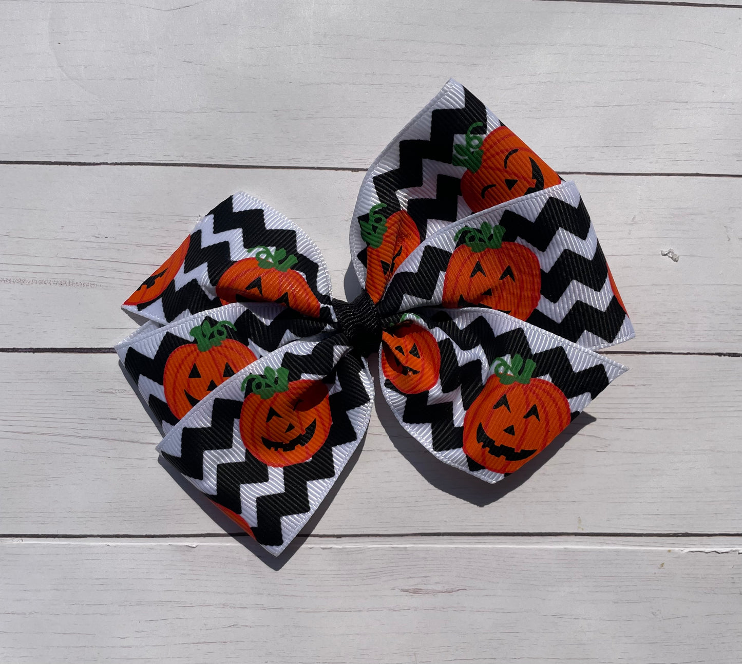 Chevron Pumpkin Halloween Hair Bow, clip, Fall, kids / SALE