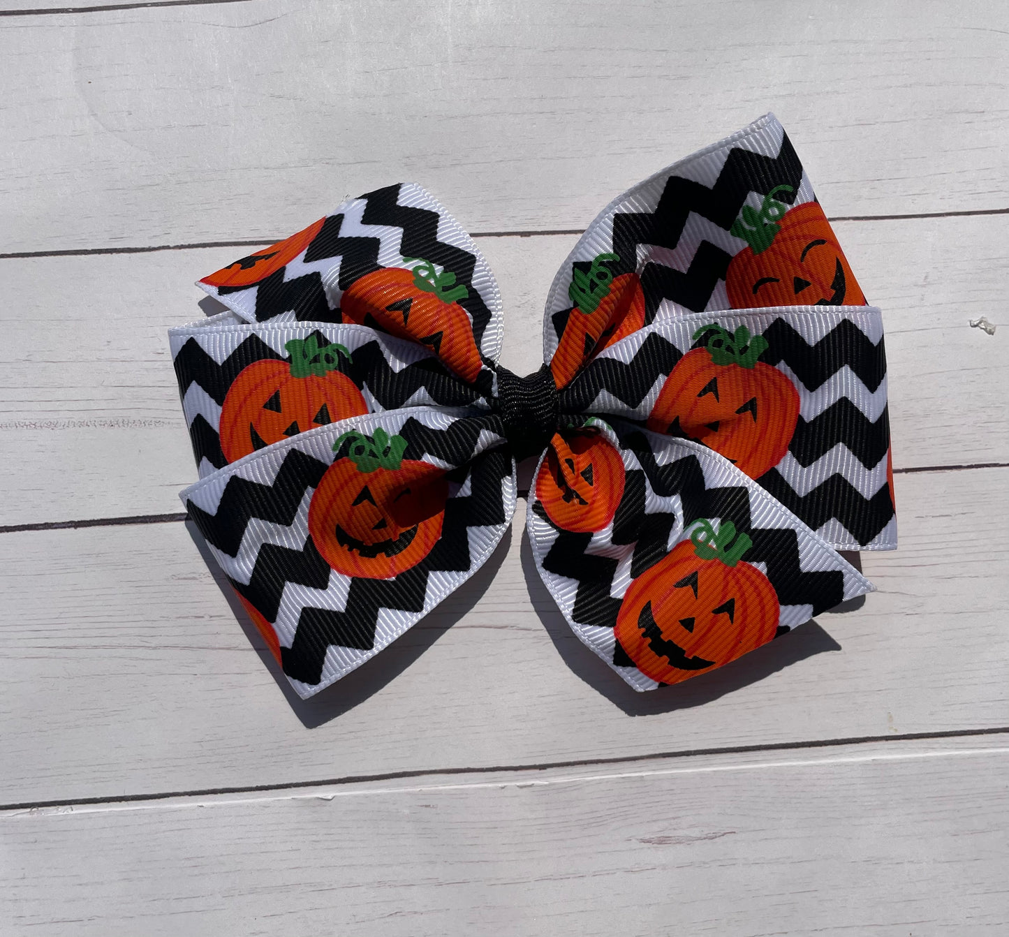 Chevron Pumpkin Halloween Hair Bow, clip, Fall, kids / SALE